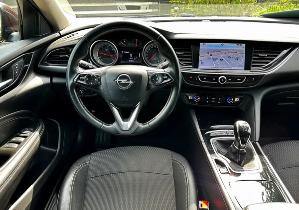 Opel Insignia cena 57999 przebieg: 221226, rok produkcji 2017 z Swarzędz małe 781